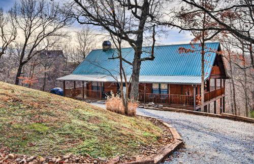 Enchanting Forested Cabin with Fire Pit and Grill - Foto 33