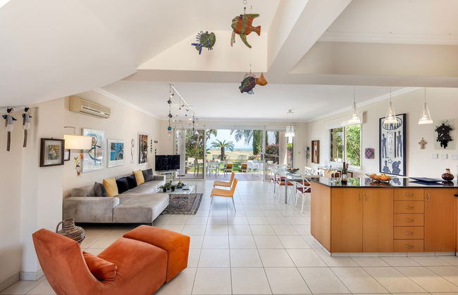 Larnaca Chelidonia Seafront Villa - Foto 29