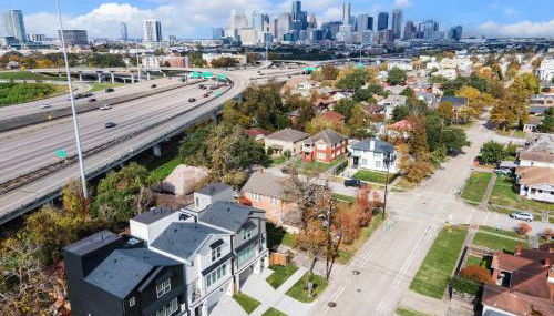 Houston- Downtown, NRG, Med Center, City Views, U of H & TSU, Rodeo - Photo 1