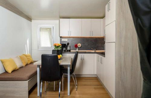 Cozy and Chic Little House with pool Ivinj - 5 - Foto 45