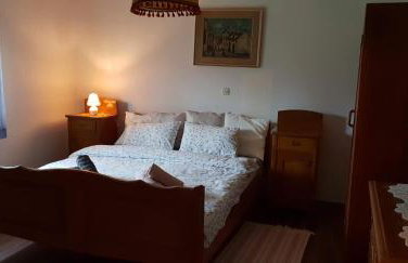 Holiday home Pustodol - Photo 1