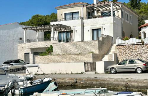 Villa Runčika Luxury Apartment - Photo 21