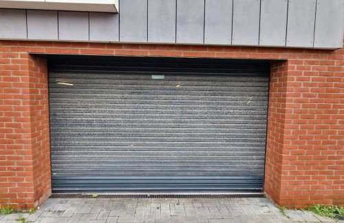 Number 10 Stunning Apartment, Fantastic Location! - Photo 36