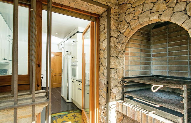 Alluring Holiday Home in Girona With Swimming Pool - Foto 9