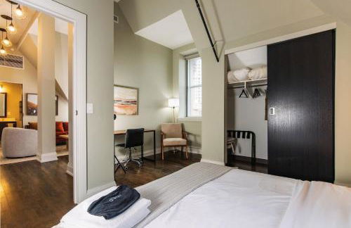 Downtown Luxury 2BR Penthouse Loft - Sleeps 6-8 - Foto 19