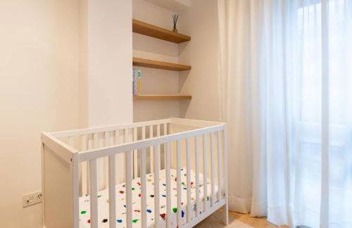 Stylish & Spacious Flat near the Beach by HostWise - Photo 42