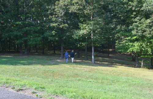 Mountain Meltdown - Pet Friendly, Grill, Wifi, Fire Pit, EV Station -Shared Space - Grill, Fire Pit, Covered Porch, Fountain Pond - Foto 38