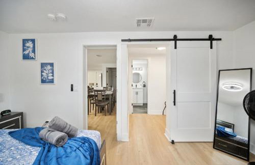 3Bd 2Ba House with Parking Laundry and Large Patio - Foto 26