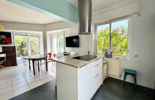 Maison lumineuse avec jardin à 50m de la mer - Foto 5