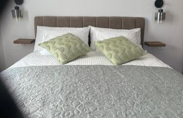 C Residence - Photo 16