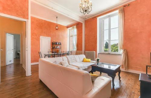 Les Bellevue Cité "3 Apartments, 1 with Garden & Private Parking, Aircon, WiFi, Free Public Car Park, 1 km from Cité" - Foto 53