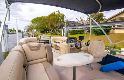 House With A BoatYour Private Waterfront Resort - Foto 7