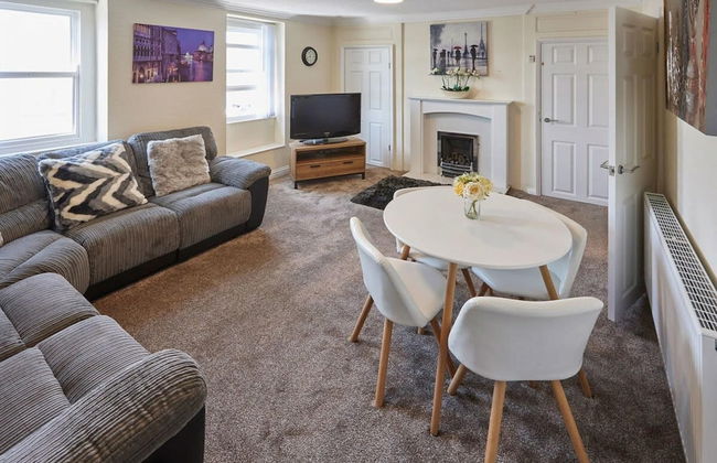 Host Stay Cobblers Cottage - Photo 1