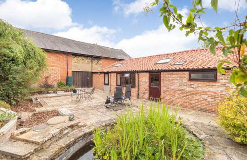 The Hen House - Photo 16