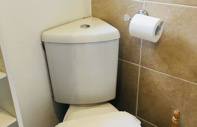 Oxford Private Studio - Parking - Photo 8