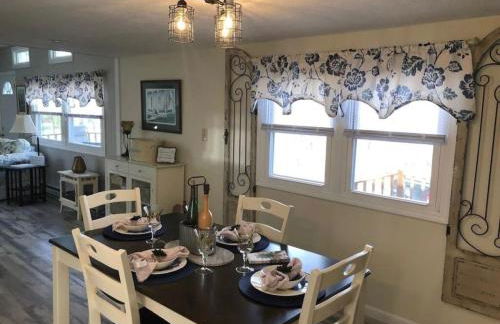 Morning Dove - Hidden Brookside Cottage in the Woods - Hot Tub - Fire Pit - Pet-Friendly - Seneca & Keuka Wine Trails - Foto 1