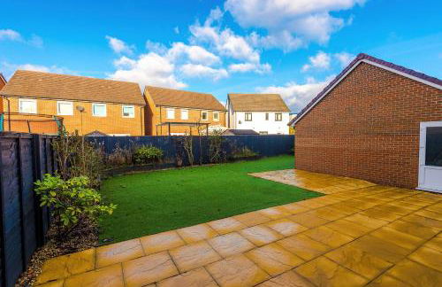 Hasting's House by YourStays - 3 Bedroom House in Stoke-on-Trent - Foto 75