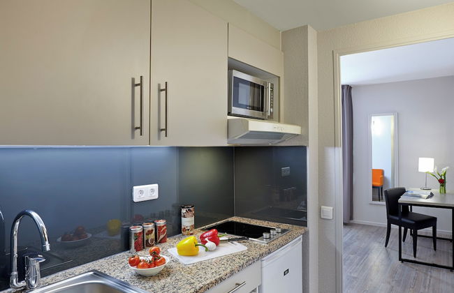 Citadines Antigone Montpellier - Photo 25