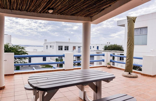 Charis to Theo - Relax in Style at This 3-bedroomed Langebaan Holiday House - Foto 30