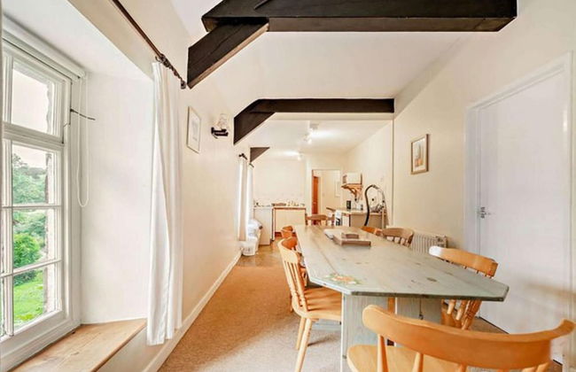 Lovely 7-bed Apartment in Llandysul - Photo 8