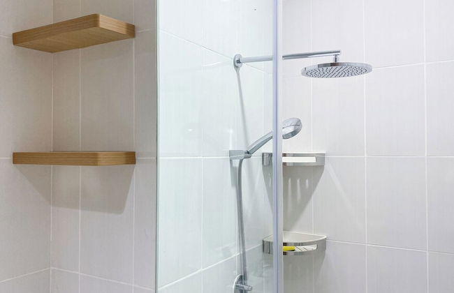 Nice And Comfortable 2Br At Samara Suites Apartment - Photo 12