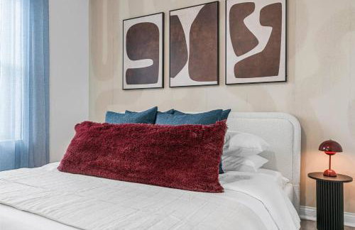 Abstract Haven | Stylish 1BR by Tower Grove - Photo 18