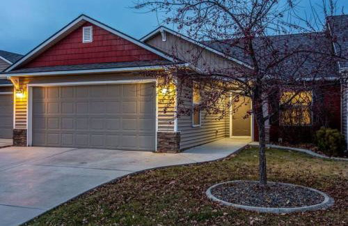 Charming Private Twnhome w/ Large Fenced Yard (58) - Foto 11