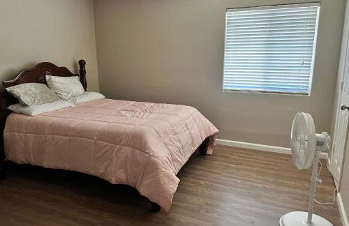 Serene 2bed 1bath condo with parking - Foto 13