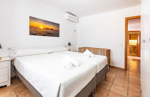 Charming villa with pool, Can Toni Mateu. - Photo 35