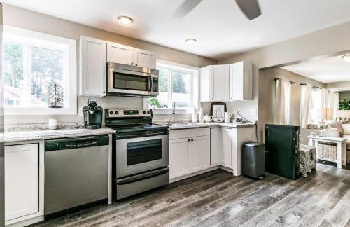 Blue Heron Family Home by Sylvan Beach Sleeps 12 - Foto 5