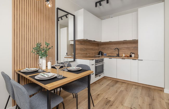 Coast Apartment With Terrace by Renters - Photo 33