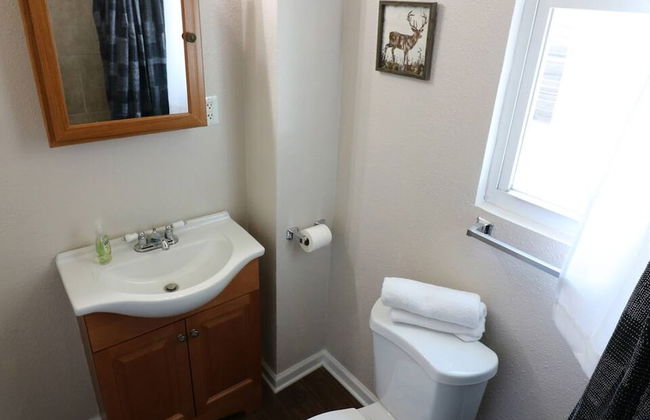 Windsor Park Pad apt 2 min to Mass Ave With AC - Foto 9