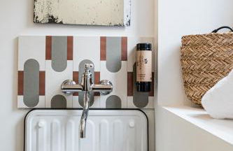 Villa Robs - Appartements tout confort, TV connectée, Haut débit, Localisation idéale - Courts séjours & Affaires - Photo 7