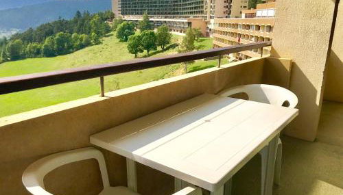 Appartement 2 pièces au pied des pistes de ski avec balcon et parking - FR-1-515-31 - Foto 3