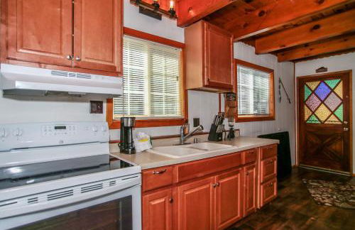 Palms To Pines-1877 by Big Bear Vacations - Foto 8