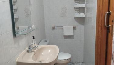 apartamentos la villa 2 - Foto 4, Shower, Other
