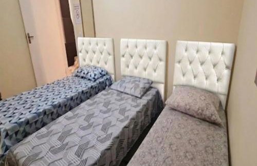 Casa 3 min Shopping Pelotas- Com 1 Suíte, 2 Quartos Climatizados, Piscina e Estacionamento 2 carros - Foto 3