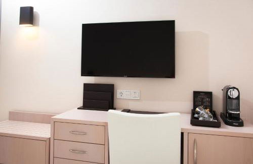 Ayia Marina Suites - Photo 32