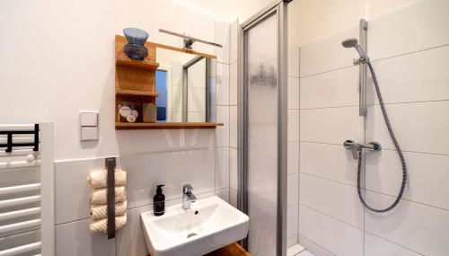 Apartment in Berlin Mitte - Foto 2, Shower