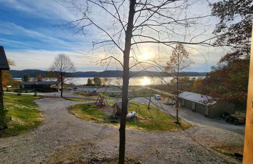 Modern Spacious Cabin near Tappan Lake with Jacuzzi and Panoramic Views in Ohio - Foto 23