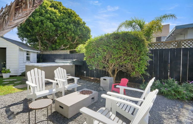 Coastal Palm Haven - With Hot Tub - Foto 6