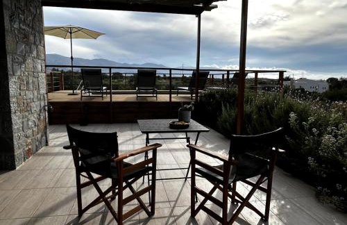 DOXA PETRA Small villa with pool - Photo 30