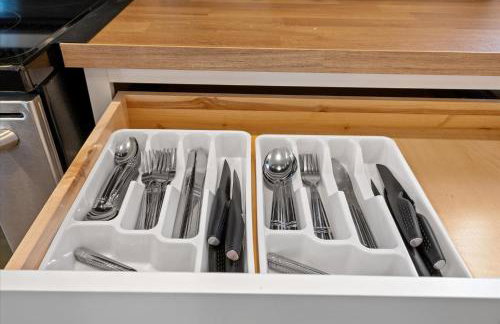 Spacious Downtown Indy Home Perfect for Groups - Photo 26