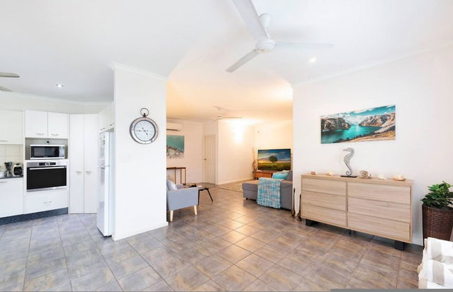 Cityside Hideaway Pool - Workstation - Markets - Foto 26