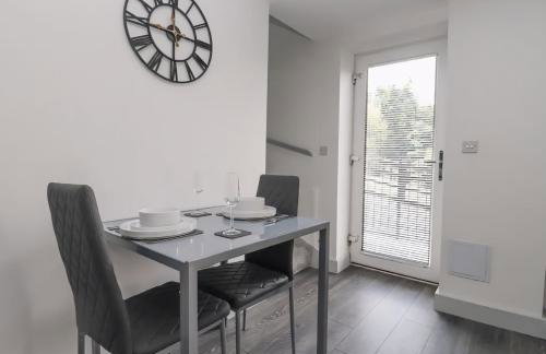 The View - Peaceful Duplex Apartment with Views, Parking & Wifi - Foto 17