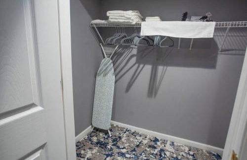 Spacious 5 BR House w/ Gym - Foto 32