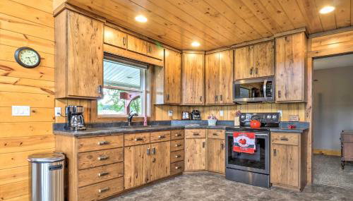 Cozy Haven of Rest Home with Amish Country Views! - Foto 5