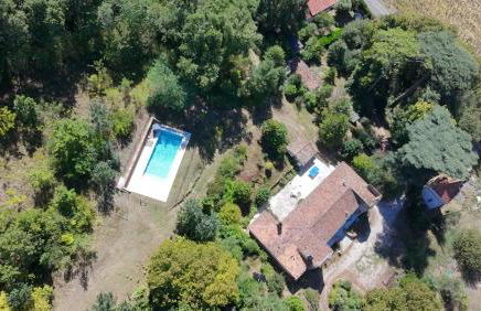 Chambre d'étape et Gîte de séjour- DomaineSalamandre-fr - Piscine, Nature, GR65 et Télétravail - Foto 11