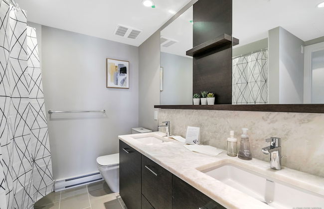 Modern Townhouse at Marine by Elevate Rooms - Photo 18