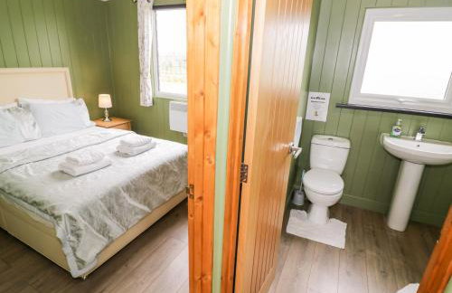 Cotswold View 1 - Photo 13